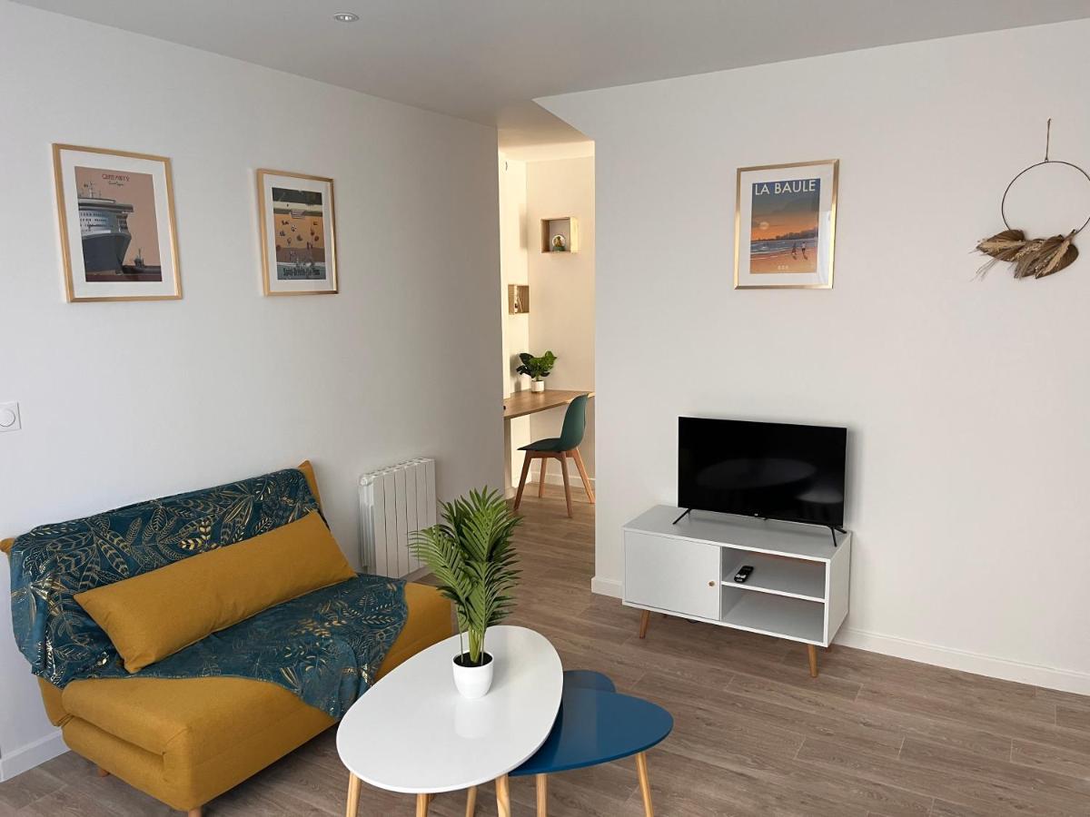 Studio Cosy Avec Terrasse, Proche Chantiers Et Airbus Saint-Nazaire  Exterior photo