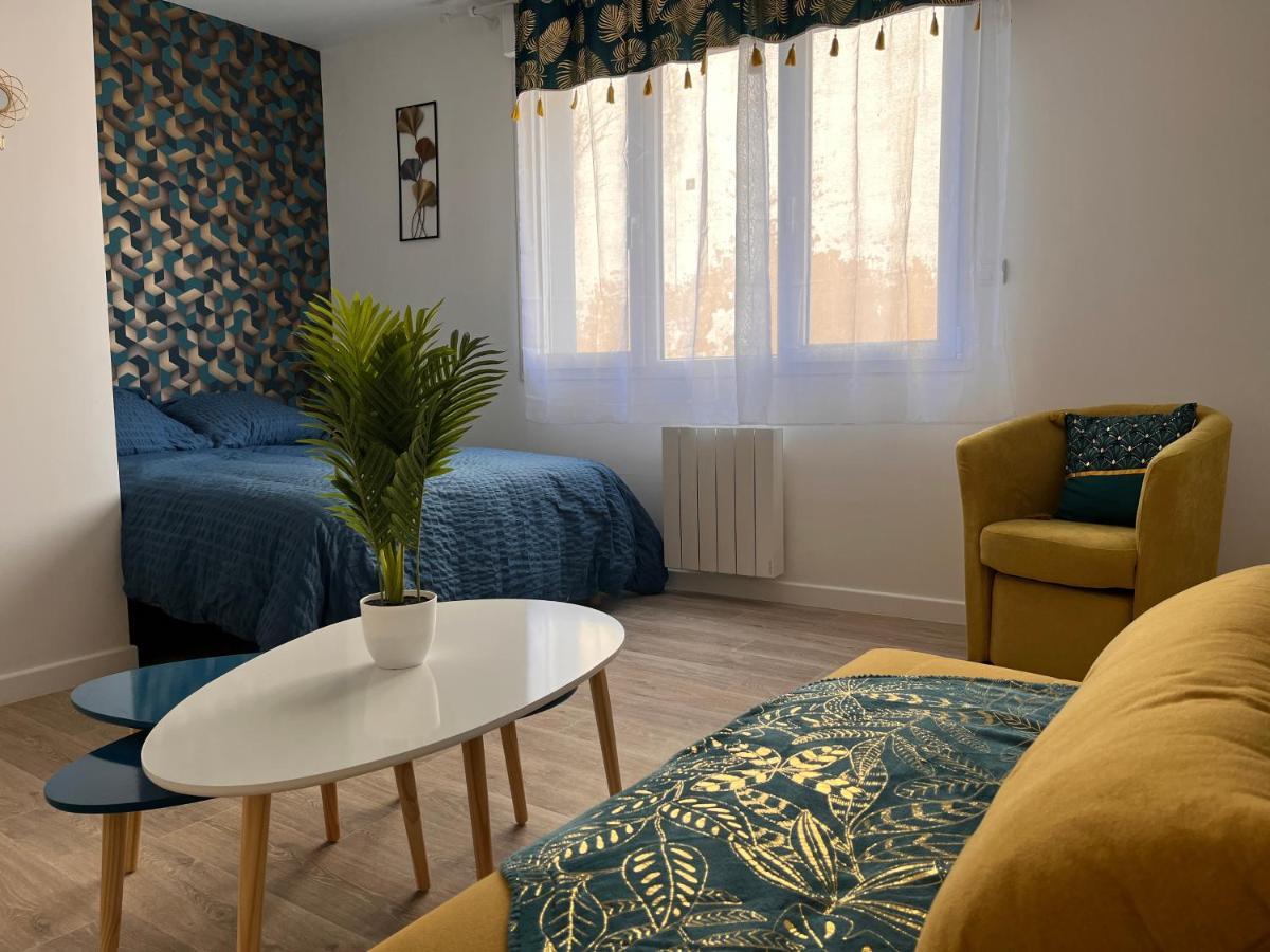 Studio Cosy Avec Terrasse, Proche Chantiers Et Airbus Saint-Nazaire  Exterior photo